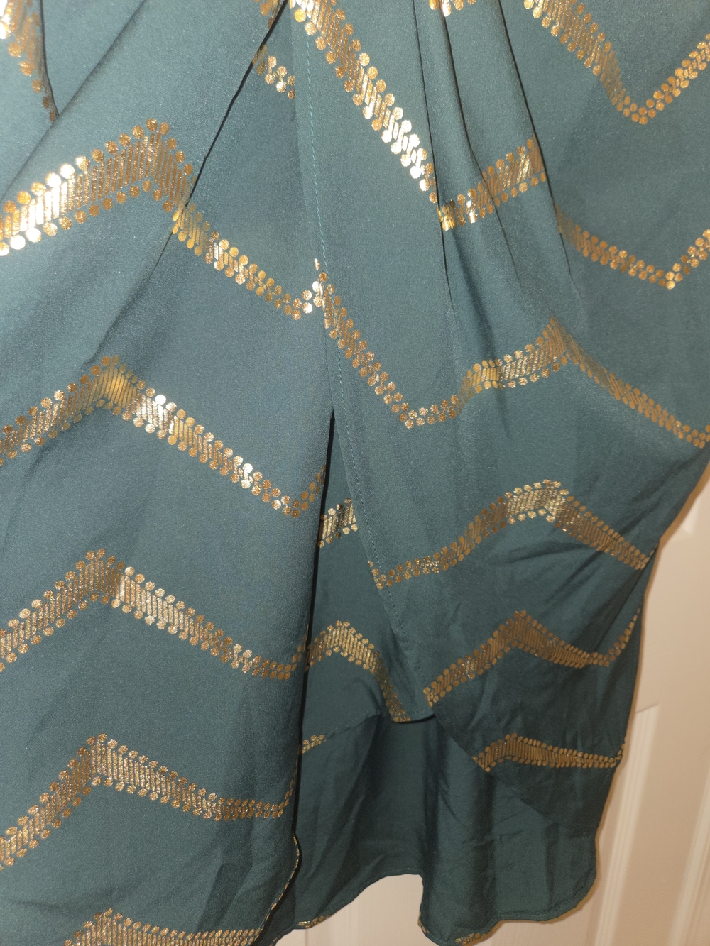 SHEIN Dark Green One-Shoulder Dress with Gold Chevron Trim - Picture 2 of 4